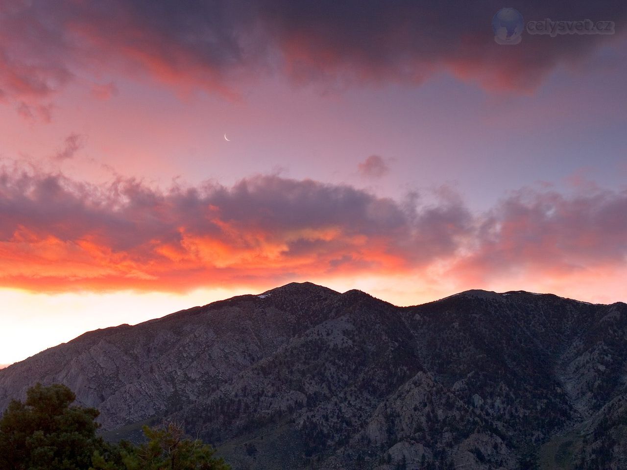 Foto: Sunset, Wheeler Crest, California